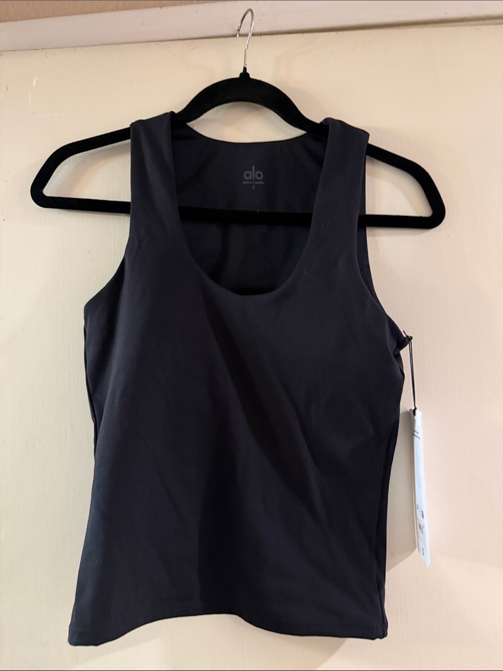 ALO Yoga Black Tank Top - has padding